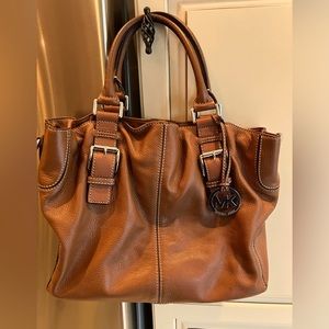 Michael Kors Hobo style purse